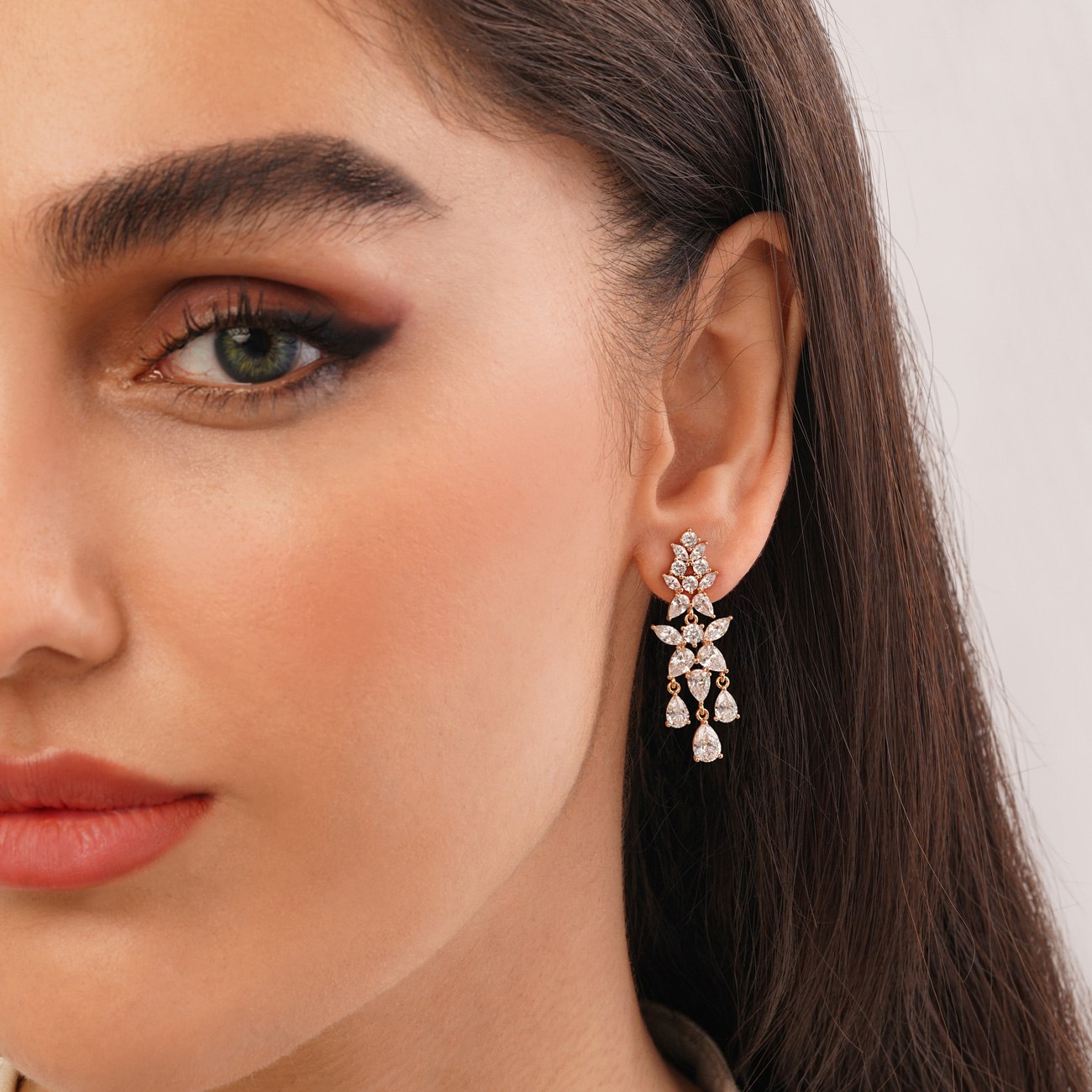 گوشواره زنانه میخی نگین دار ژوپینگ