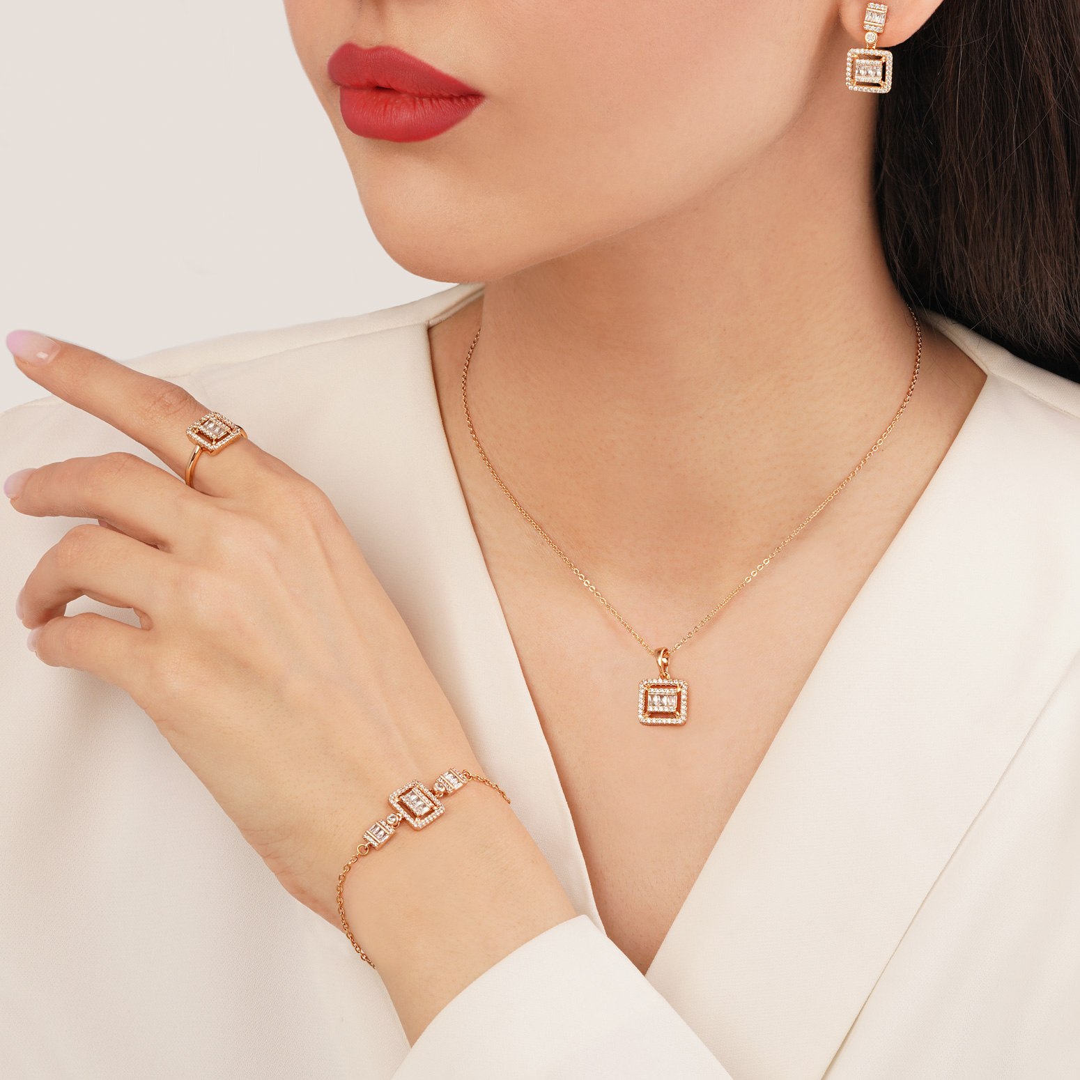 سرویس زنانه ژوپینگ  نگین دار طلایی